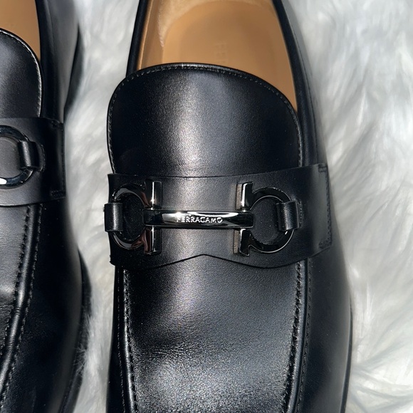 Salvatore Ferragamo Black Leather Men\'s Moccasin - Foster